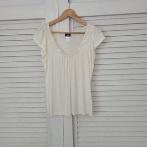 H&M Cream Scoop Neck Ruffle Cap Sleeve Top